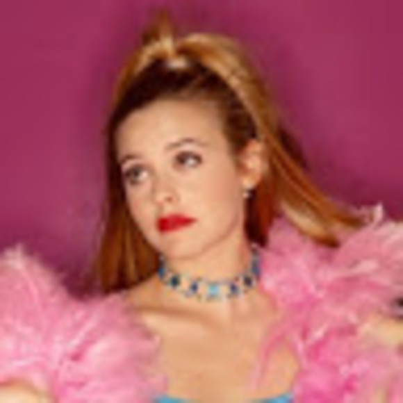 Meet your Posher, Kelley - Picture 1 of 1